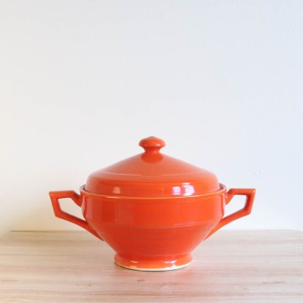 Vernon Kilns Early California Casserole Angled Orange