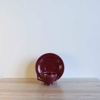 Vernon Kilns Early California Demi Cup Saucer Angled Maroon