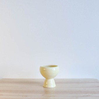 Vernon Kilns Early California Eggcup Yellow