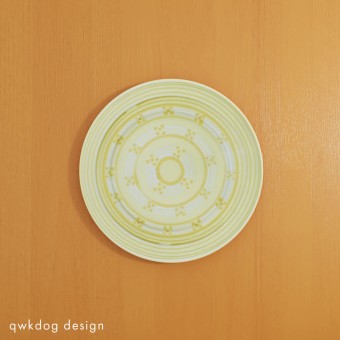 QwkDog 3D Pacific Pottery Hostessware Decorated Unk Yellow