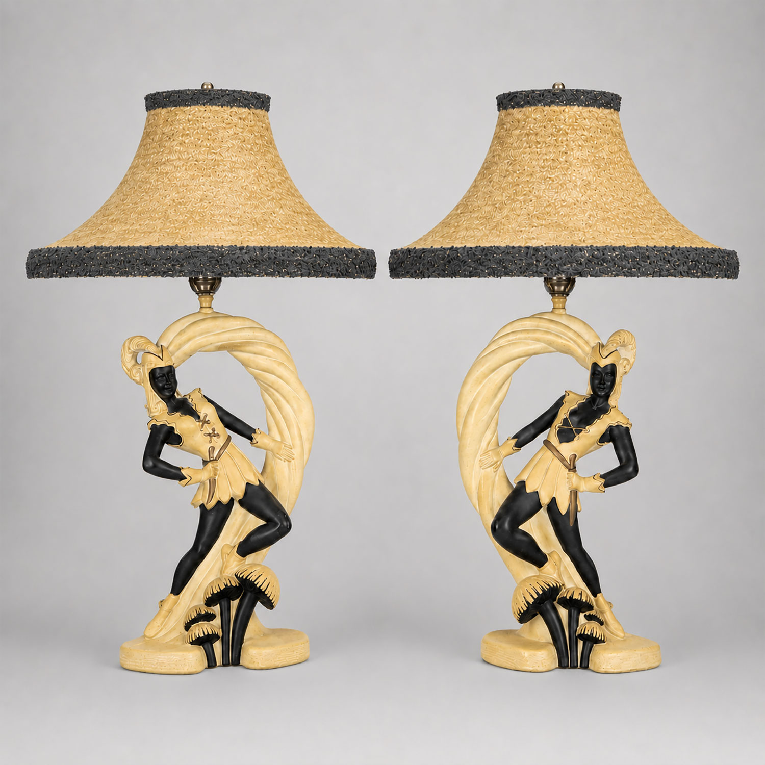 Continental Arts Lamp