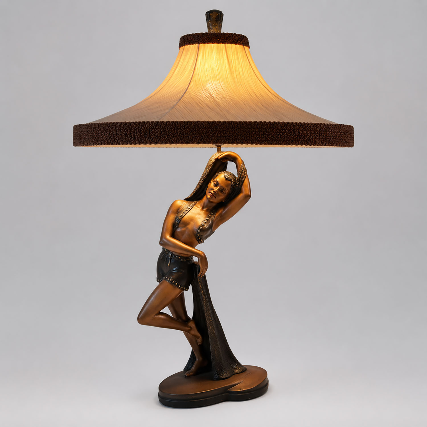 Continental Arts Lamp