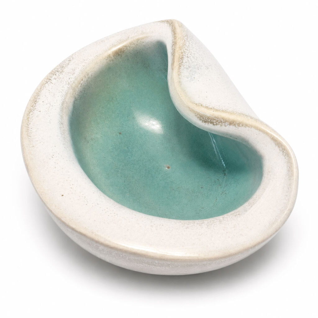 Russel Wright, Bauer, and a Brief Postwar Pottery Experiment